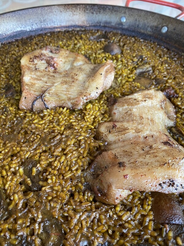 Arroz de Secreto Ibérico con Setas Silvestres p/r 24,00€