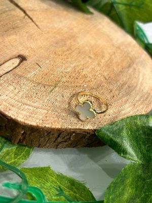 Lucky Clover Ring Adjustable (white Flower)