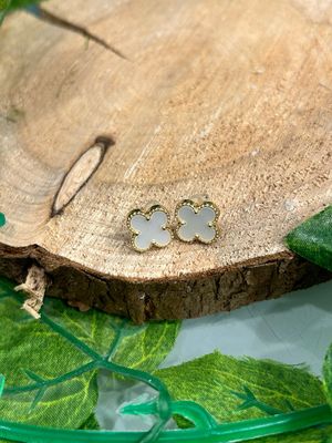 Lucky Clover Earrings (white Flower)