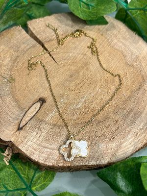 Lucky Clover Necklace (white / Dimonties Double Flower)