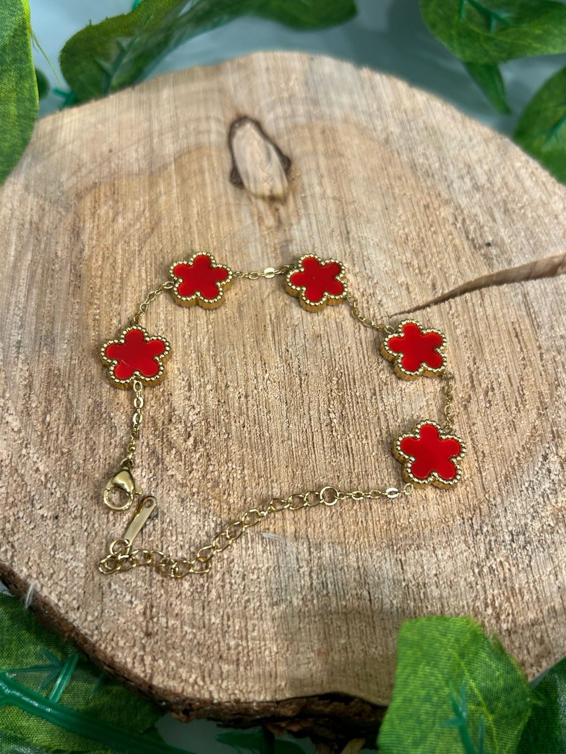 Lucky Clover Bracelet (Red Multiple Flowers)