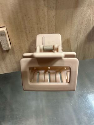 Mini Claw Clip Square Nude