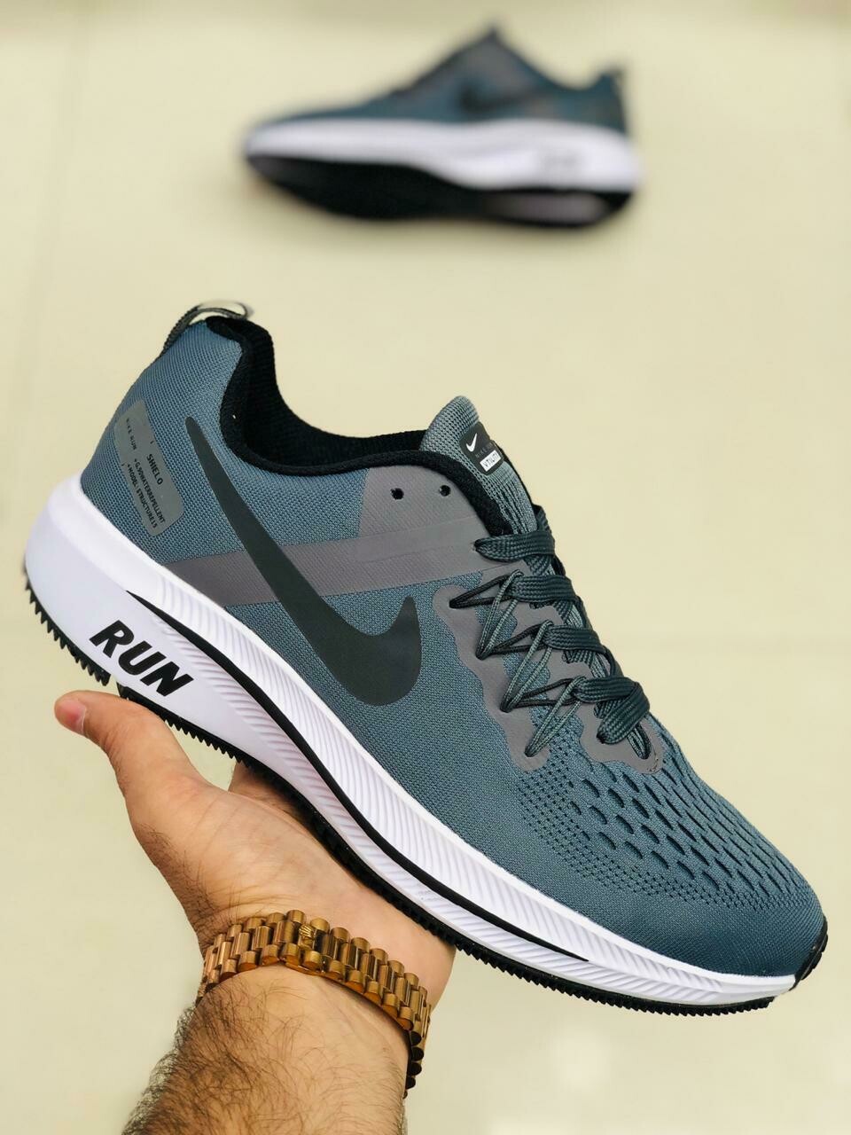 Nike Structure 15 Run Gray Green Running Shoes