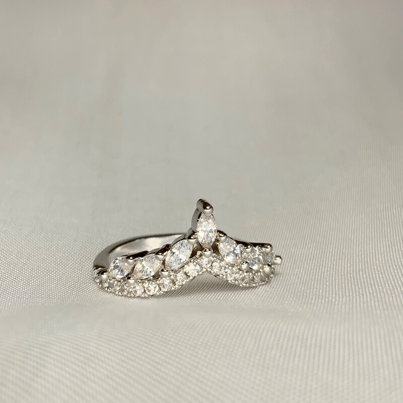 MIRAY. Platinum &amp; Zirconia Ring