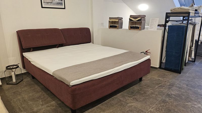 DUX Kantbezug – dreiseitig – 180x200 cm – Ausstellungsstück – Farbe Radicchio