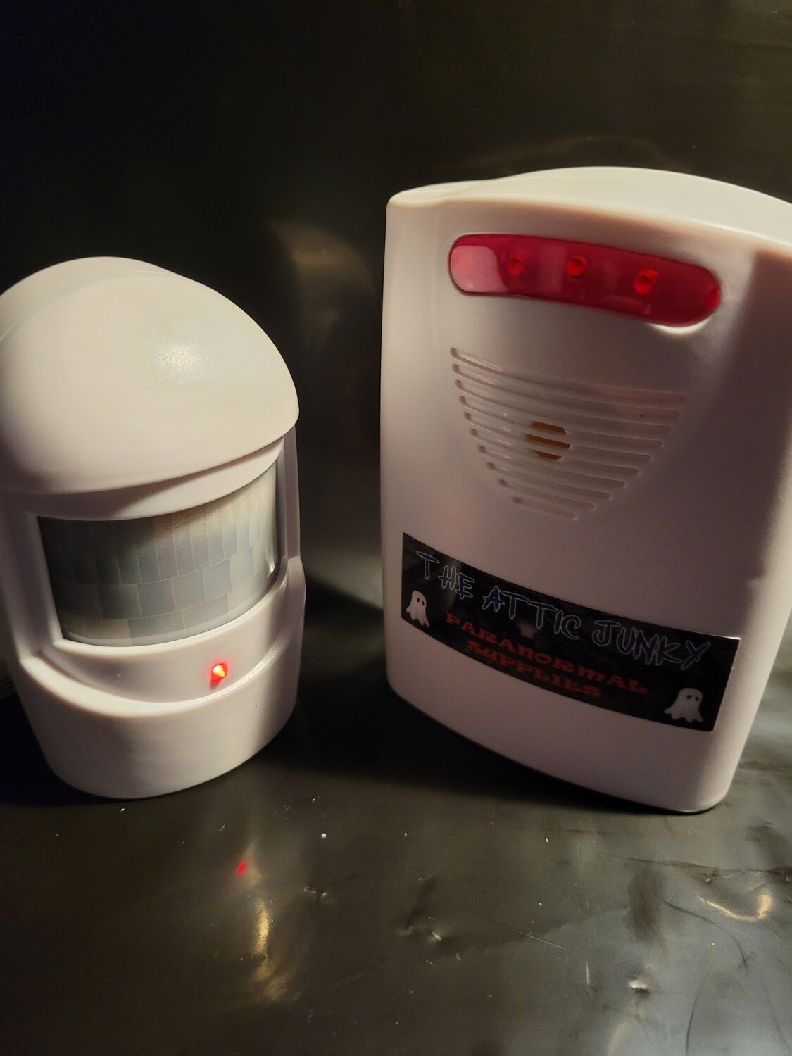 New Shadow Infared Motion Alert Alarm With Chime and 30ft Radius Reciever.