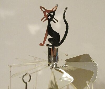 Spinner Candle - Mystic Cat "PINWHEEL"