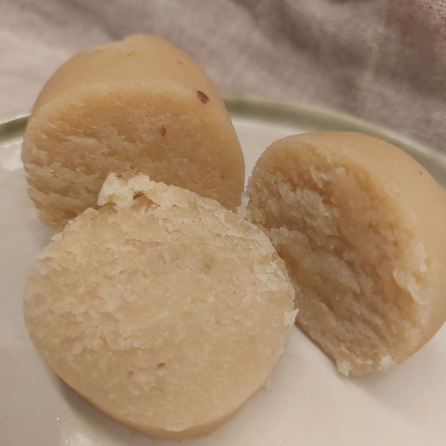 Blokje marsepein 70% (500g)