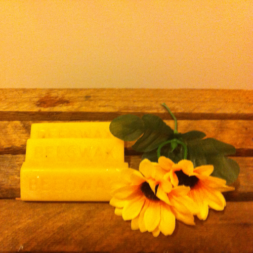 Beeswax  1 oz