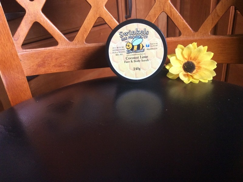 Face &  body Scrub - coconut Lime