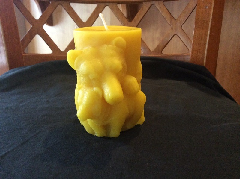 Bear Candle (100% beeswax)