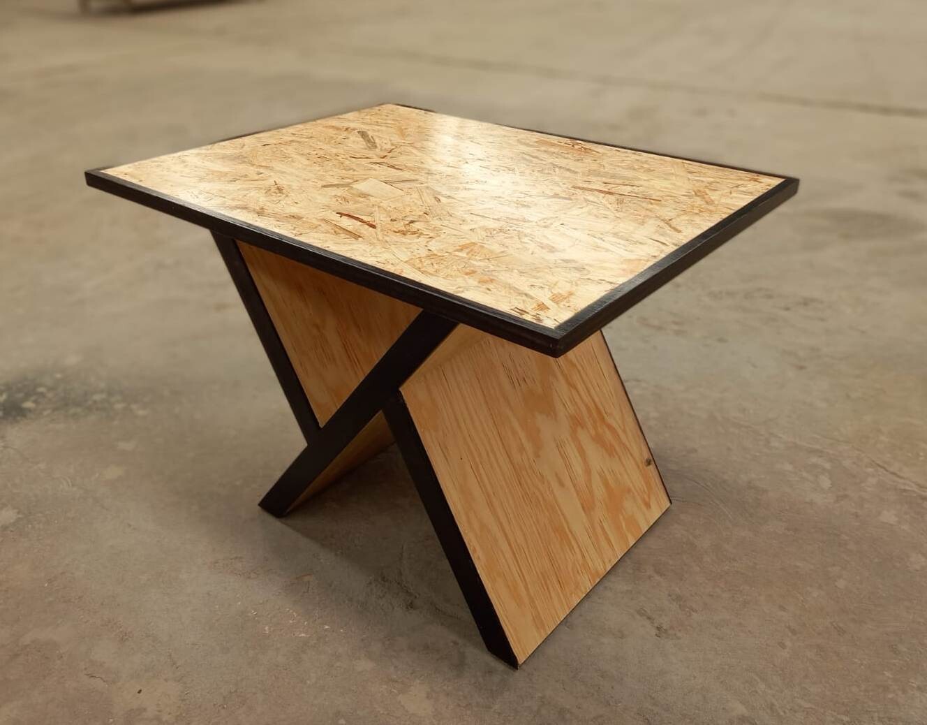 MESA DE CENTRO CR
