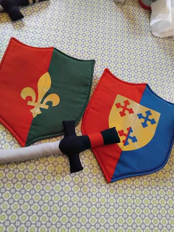 Ensemble chevalier "capu"
