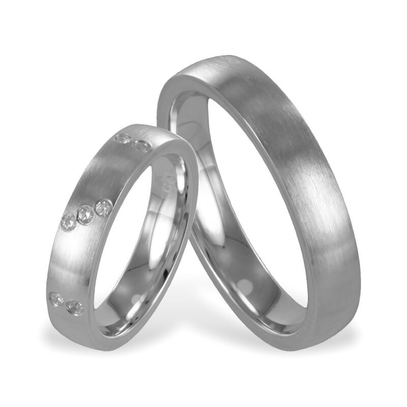 Mattierter Trau-Verlobungsring Paar 4 mm mit 7 Zirkonia