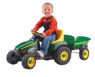 Tractor agrícola a pedal con remolque