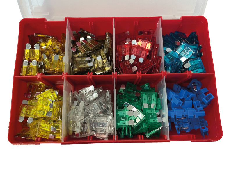 Paquete de 280 fusibles de cuchilla y 5 porta fusibles