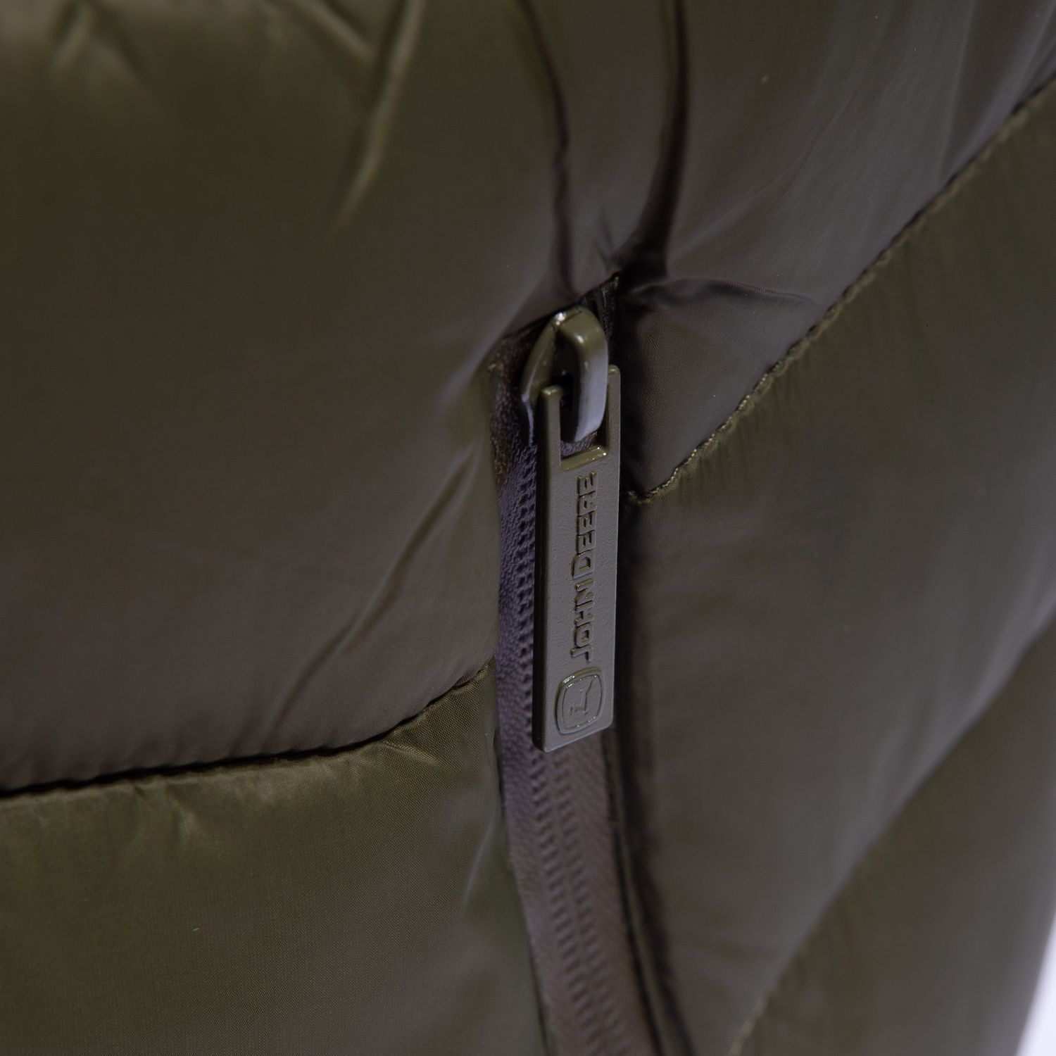 Campera de hombre John Deere  - Verde Militar - Talle G