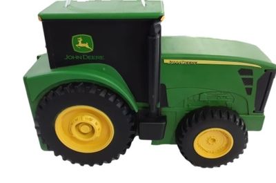 Lonchera Forma de Tractor John Deere Lonchera Forma de Tractor John Deere