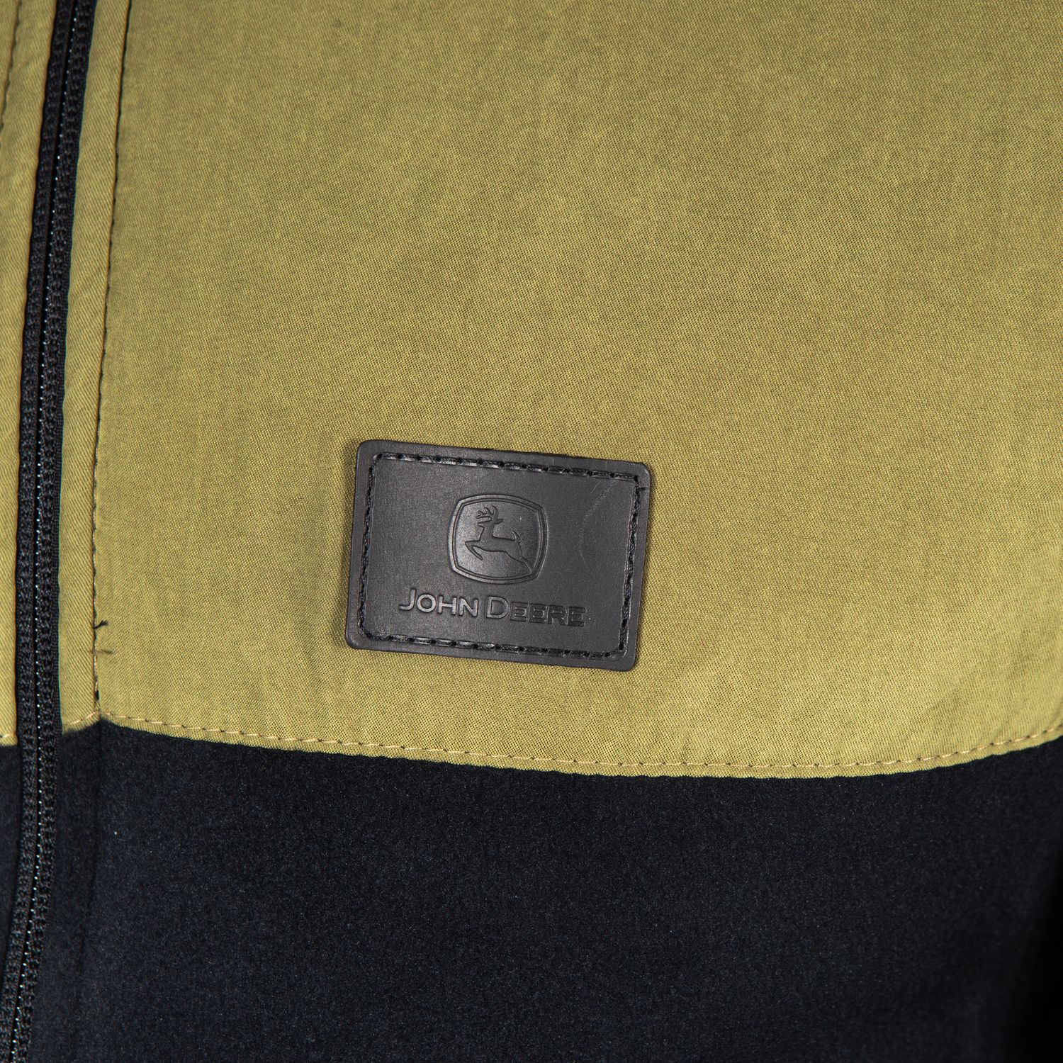 Campera John Deere Masc. Liviana Polar - Negro/Oliva
