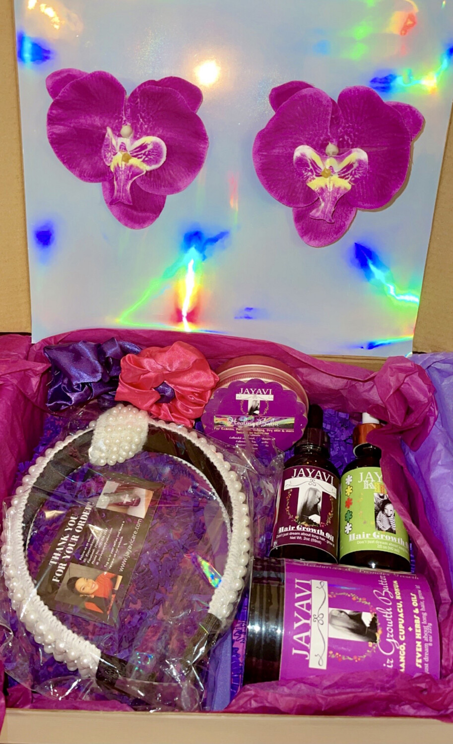 JAYAVI Gift Box (with a classy Headband of our choice)
