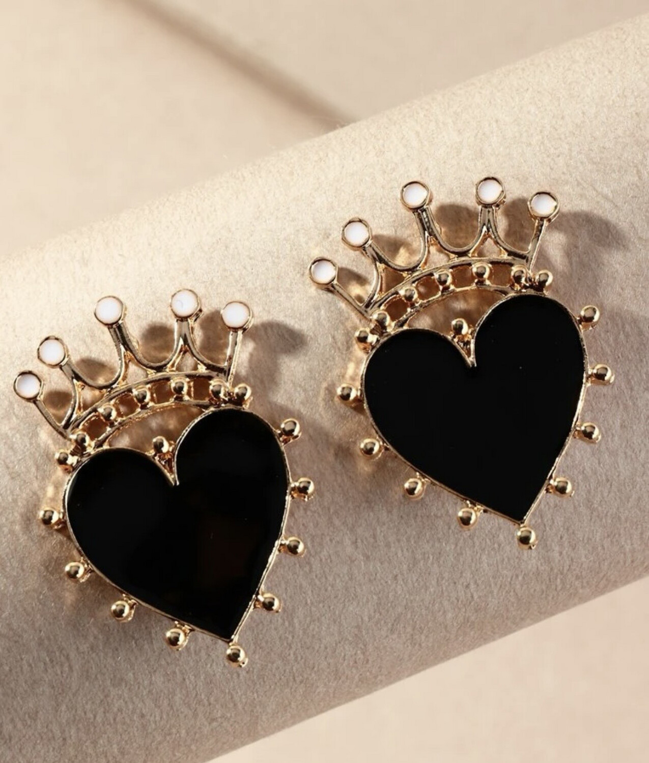 Royal Heart (Black)