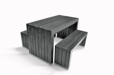 The Spacesaver deluxe picnic table set