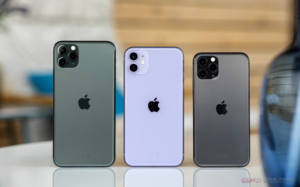 iPhone 12,11