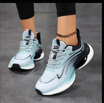 Women Sneakers 