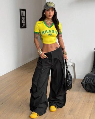Women's Brazil Pattern V-Neck Slim Fit Crop Baby T-Shirt.