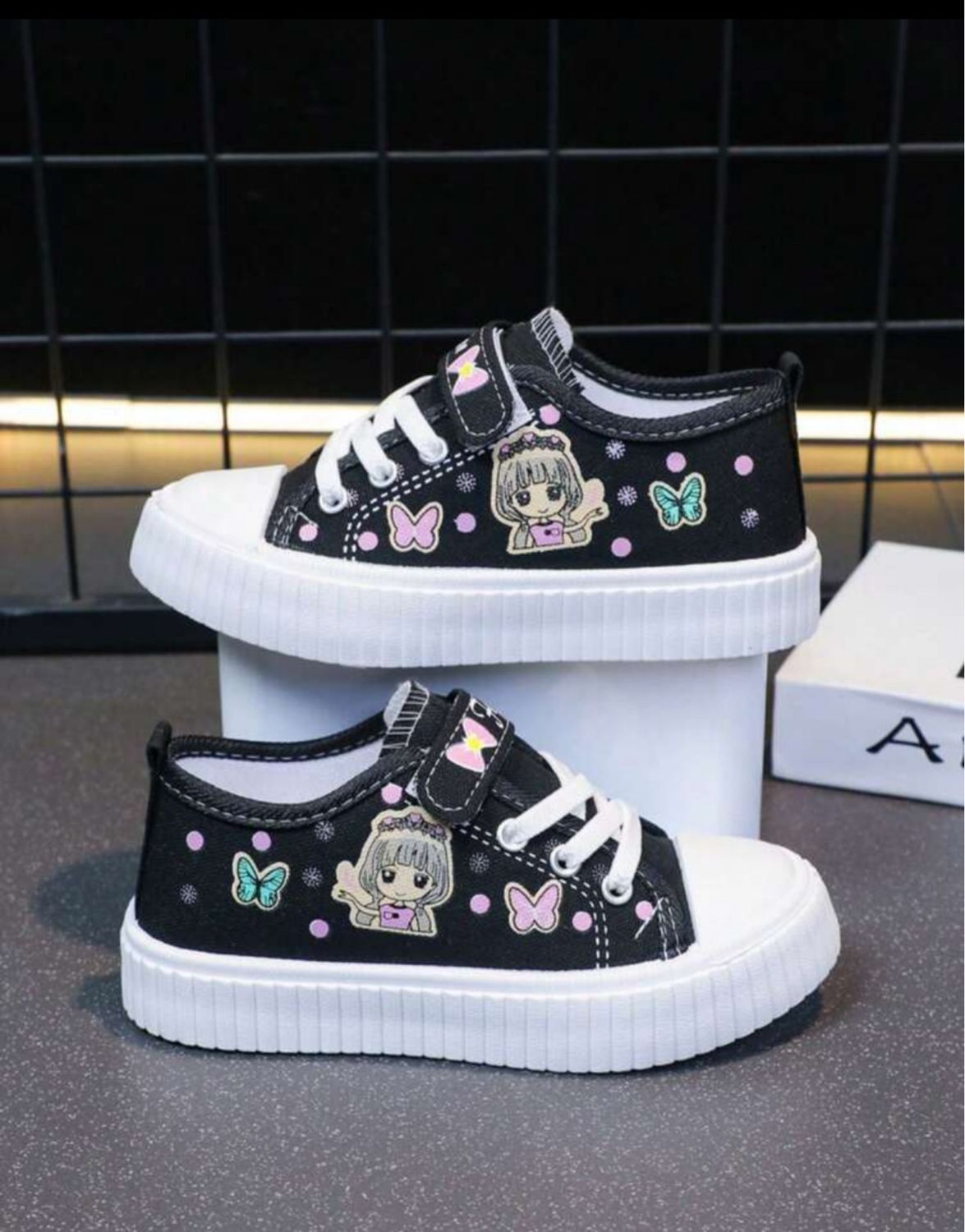 New Girls' Cartoon Pattern Low-Top Skate Shoes,