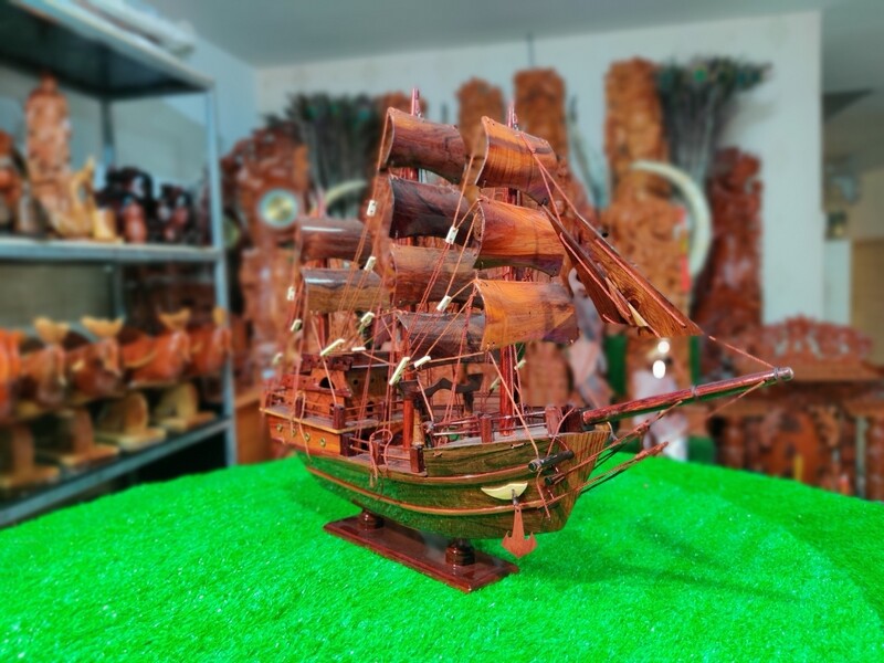 សំពៅនាងនួន