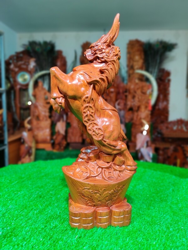 សេះ ក្បាលនាគ