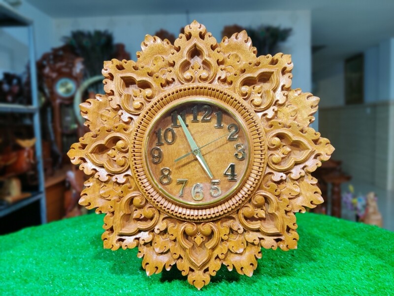 នាឡិកា ភ្ជួរជញ្ជាំង