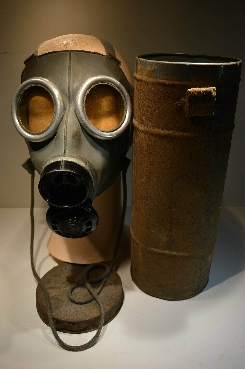Masque à gaz défense passive VERNON - France WW2