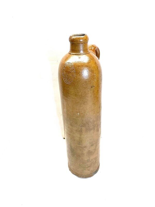 Ancienne bouteille d'alcool en terre cuite - Amsterdam