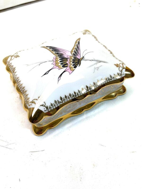 Coffret Boite en porcelaine d'art 554