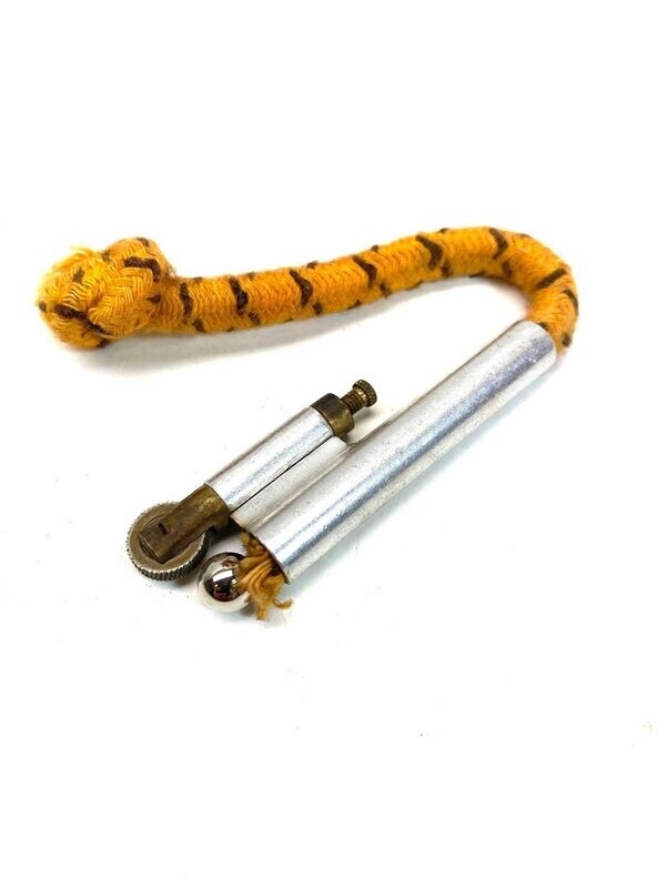 Ancien briquet a meche