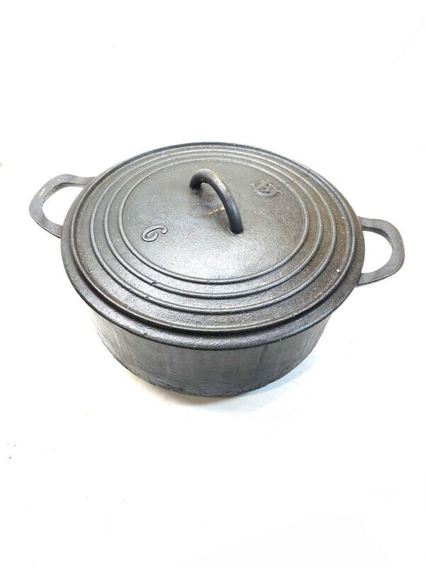 Cocotte en fonte noire