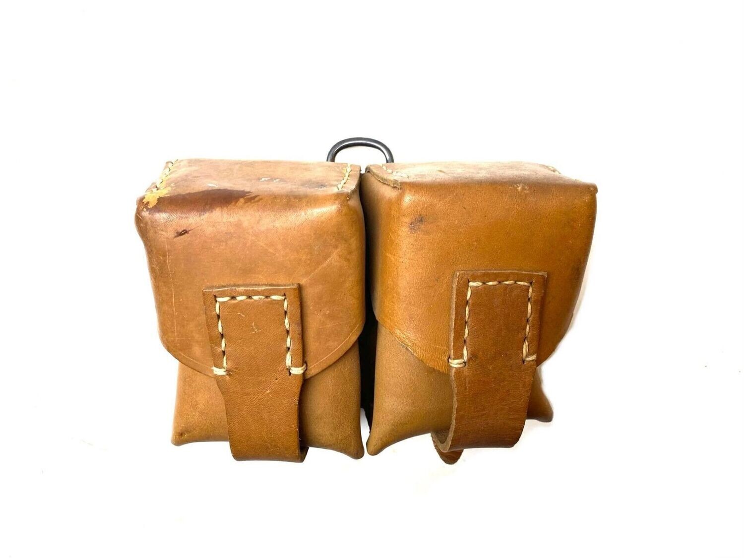 Pochette de munitions en cuir de la guerre froide