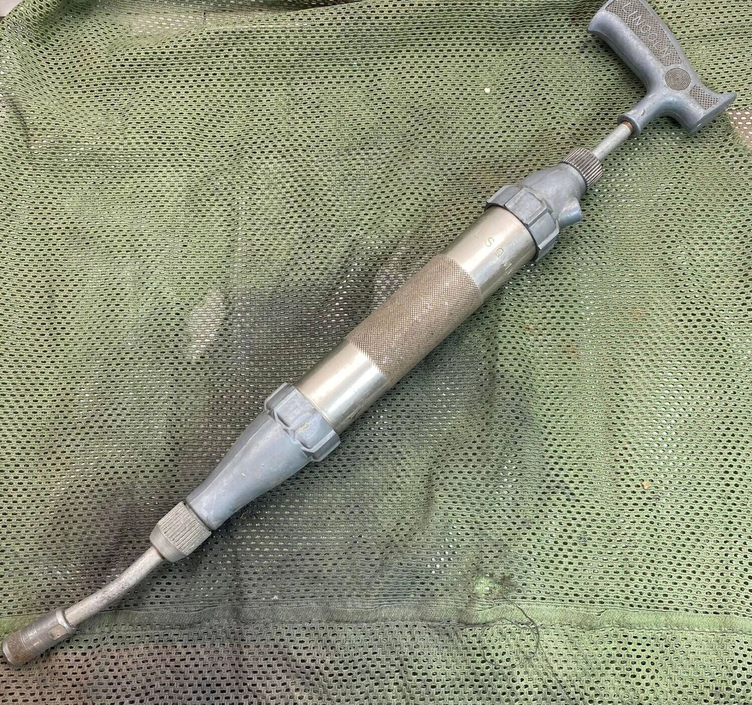 POMPE A GRAISSE DE JEEP LINCOLN US Q.M.C. WW2 AMERICAINE JEEP