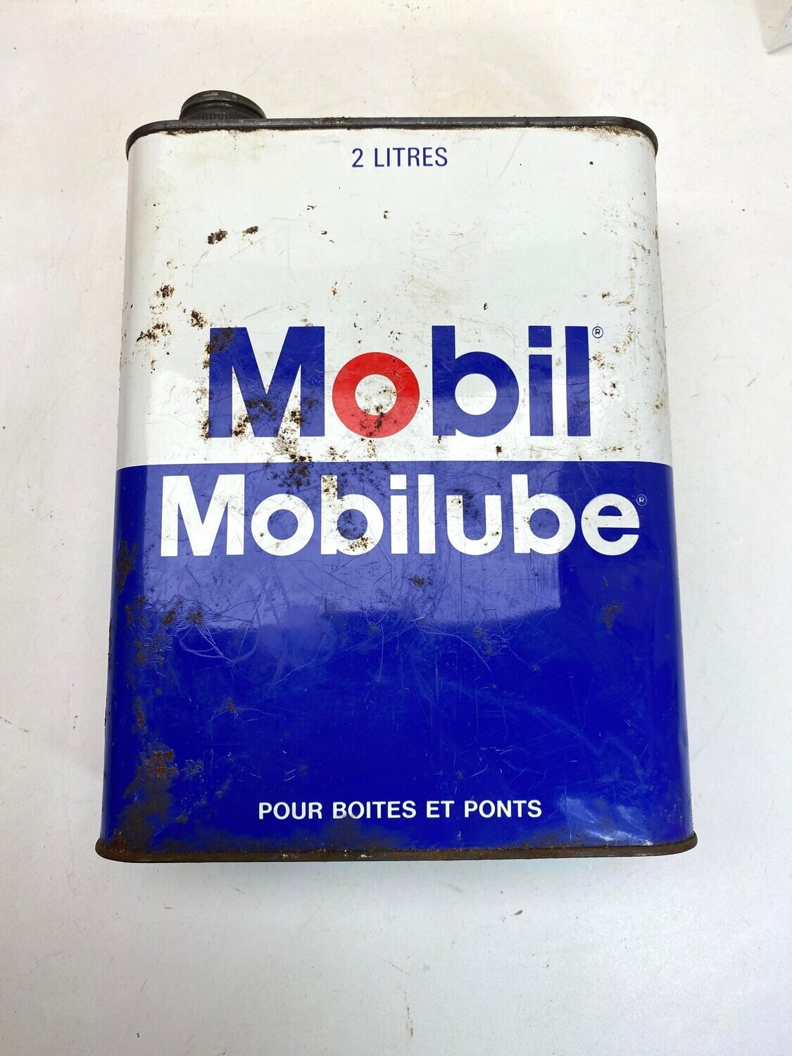 Ancien bidon d'huile Mobil Mobilube