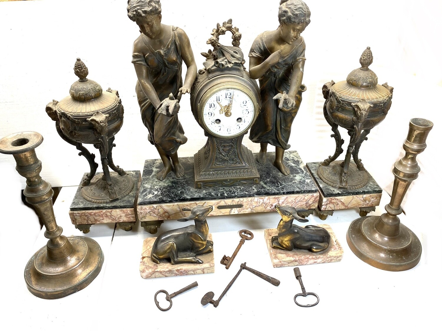 Ancienne grand pendule - les favoris