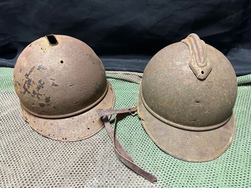 lot de deux casques français ww1