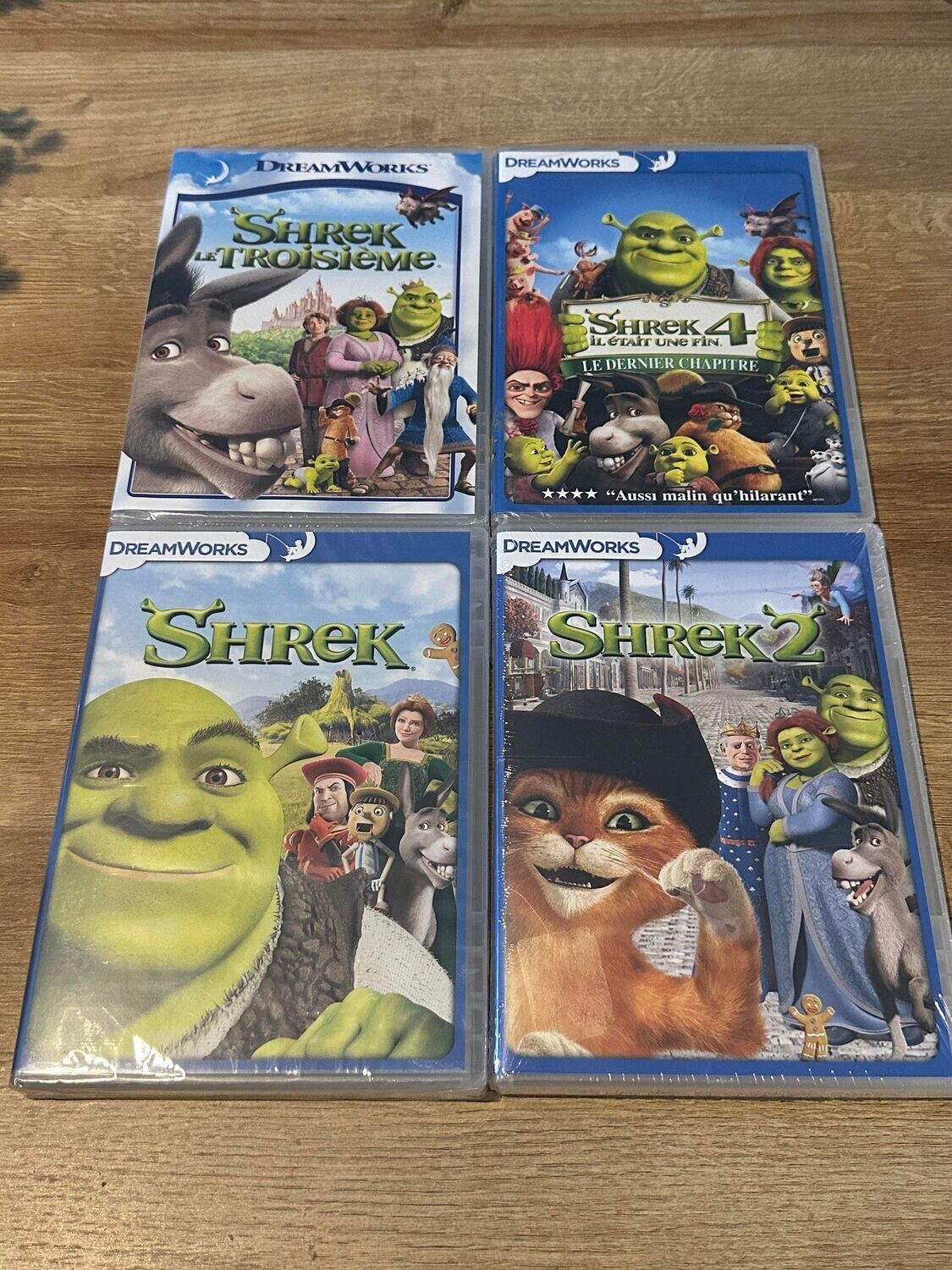 Dvd Shrek 1,2,3,4 neuf