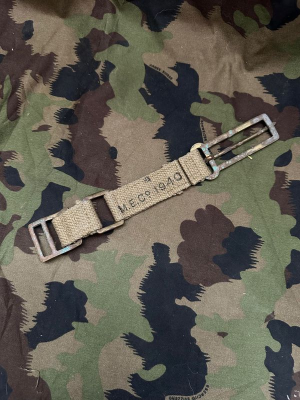 Aiguillette / support de brelage Anglais WW2 (2)