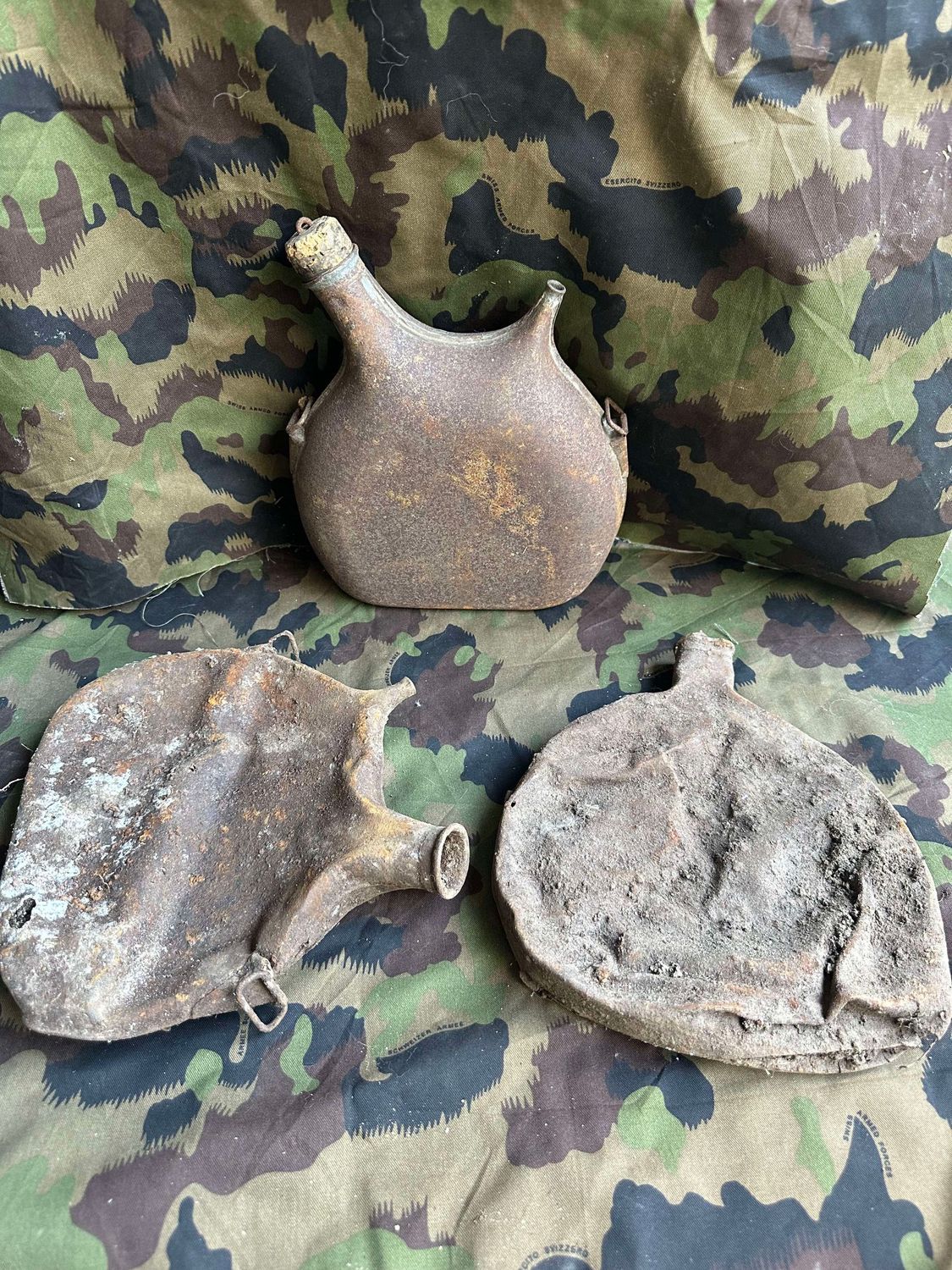 Lot Gourdes militaire