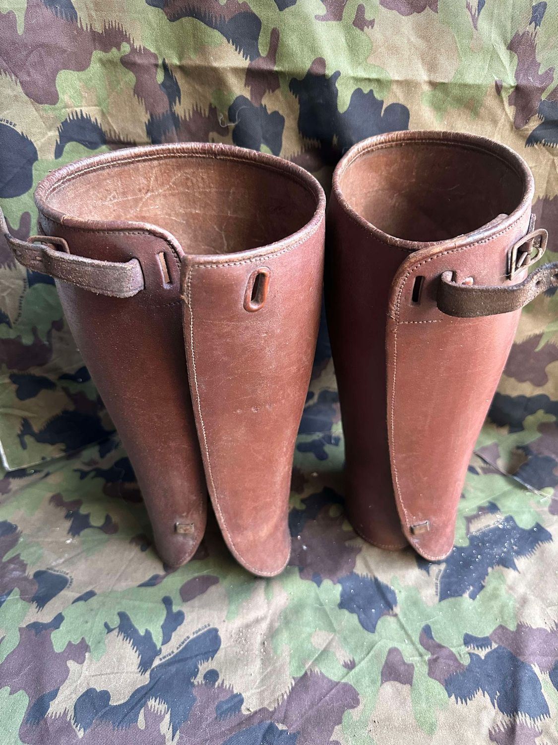 Paire de guêtres militaire (2)