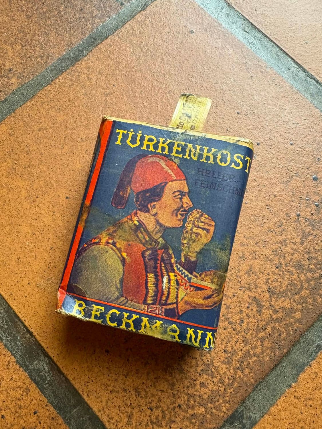 Paquet de tabac allemand complet