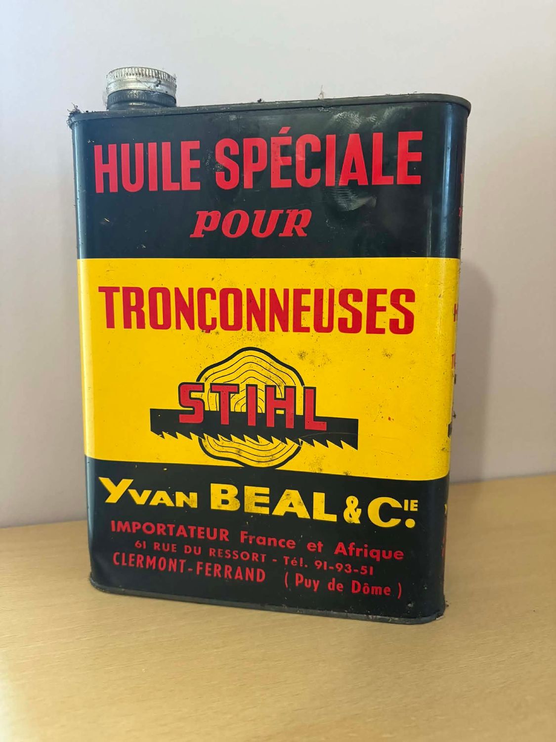 Ancien bidon d'huile STIHL