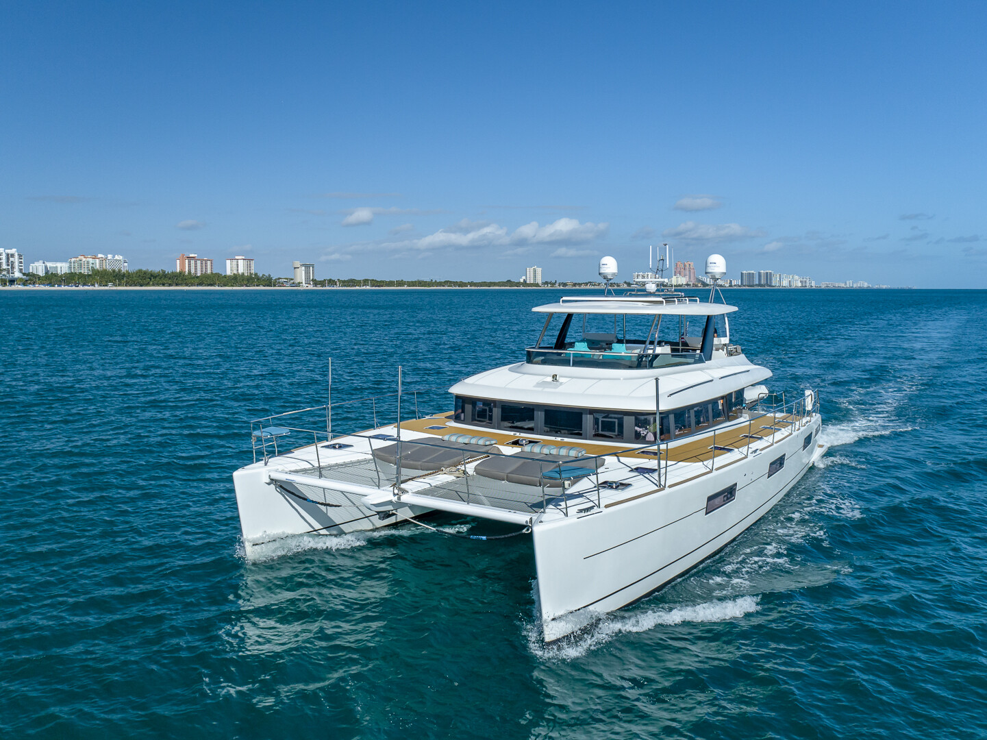 63’ Lagoon Power Catamaran 2020